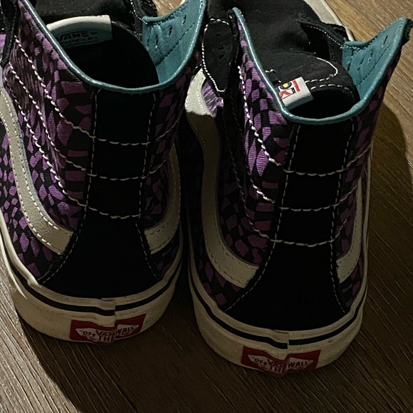 Vans Sk8-Hi Off the Wall in Black, teal and purple. Size 8 in womens - Picture 5 of 7